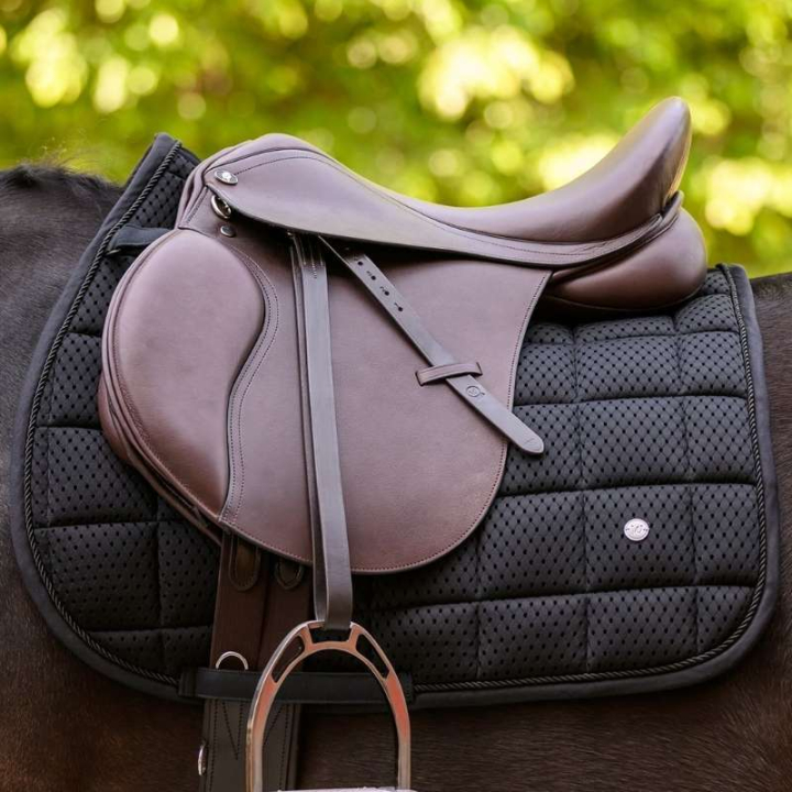 Schabrak Breath Performance Svart i gruppen Hästutrustning / Schabrak / Allround-, hoppschabrak hos Horseonline AB (1122101VBA_r)