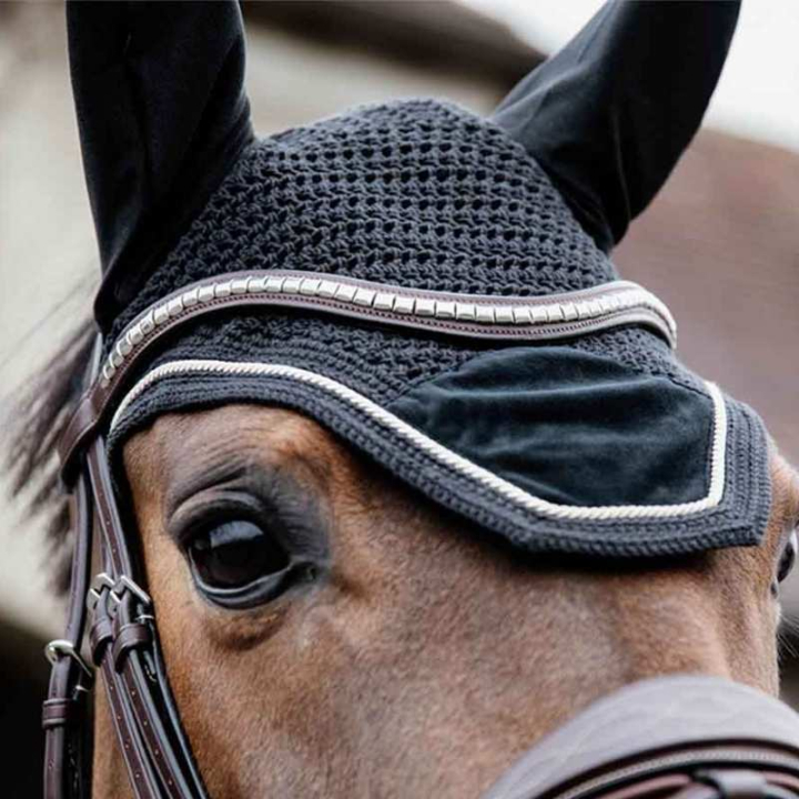 Huva Wellington Basic Velvet Svart i gruppen Hästutrustning / Huvor hos Horseonline AB (4262808BA)