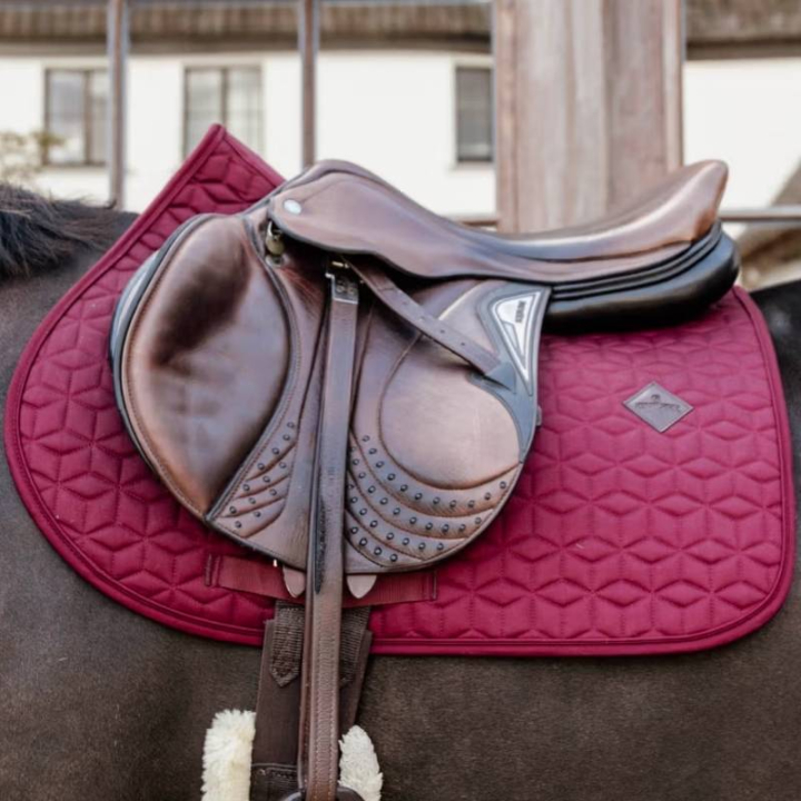 Schabrak Classic Vinröd i gruppen Hästutrustning / Schabrak / Allround-, hoppschabrak hos Horseonline AB (42803Vn_r)