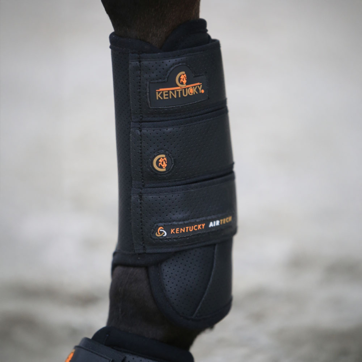 Benskydd Eventing Air Tech Front Svart i gruppen Hästutrustning / Benskydd & Benlindor / Senskydd hos Horseonline AB (8420201FBA_r)