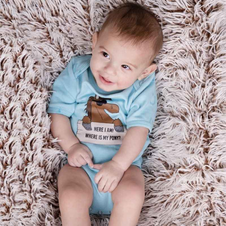 Kortärmad Body Bobby Ljusblå i gruppen Ridkläder / Ridtoppar & T-shirts / T-shirts hos Horseonline AB (8686BB56LBL_r)