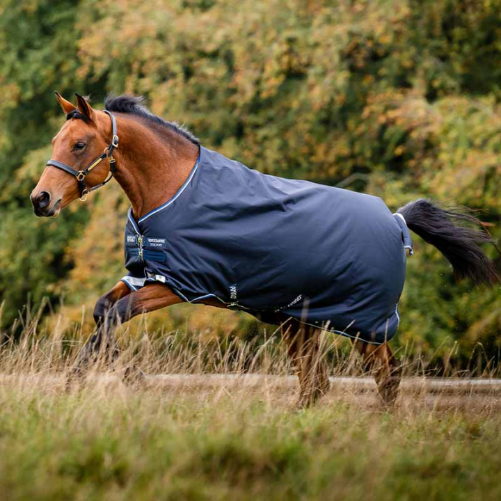 Vintertäcke Amigo Bravo 12 Original 250g Marinblå/Svart i gruppen Hästtäcken / Utetäcken / Vintertäcken hos Horseonline AB (AARA42NABA)