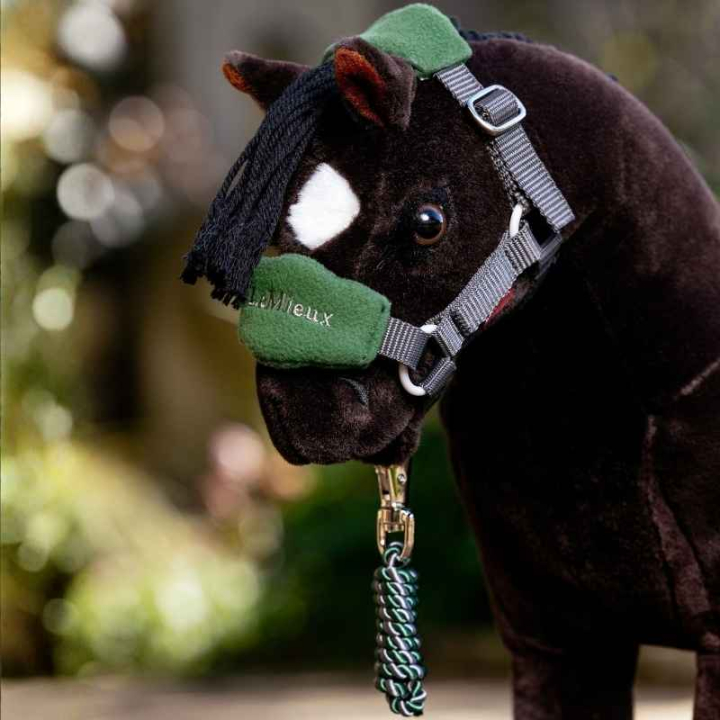 Grimma & Grimskaft Toy Pony Vogue Grön i gruppen Käpphästar & Leksakshästar / Utrustning till Leksakshäst hos Horseonline AB (IT075760GN)