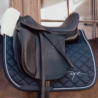 Dressyrschabrak Skin Friendly Vegan Sheepskin Marinblå