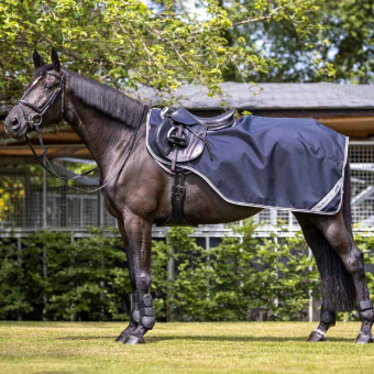 Skrittäcke Arika Marinblå