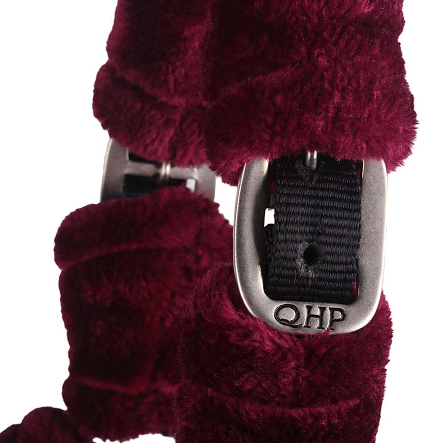 Grimma Alaska Fauxfur Vinröd