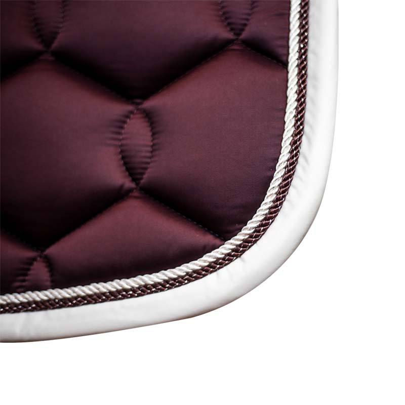 Dressyrschabrak Glossy Wave Vinröd