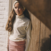 Träningstopp Barn/Junior Girl Madrid Long Sleeve Beige Träningstopp Barn/Junior Girl Madrid Long Sleeve Beige