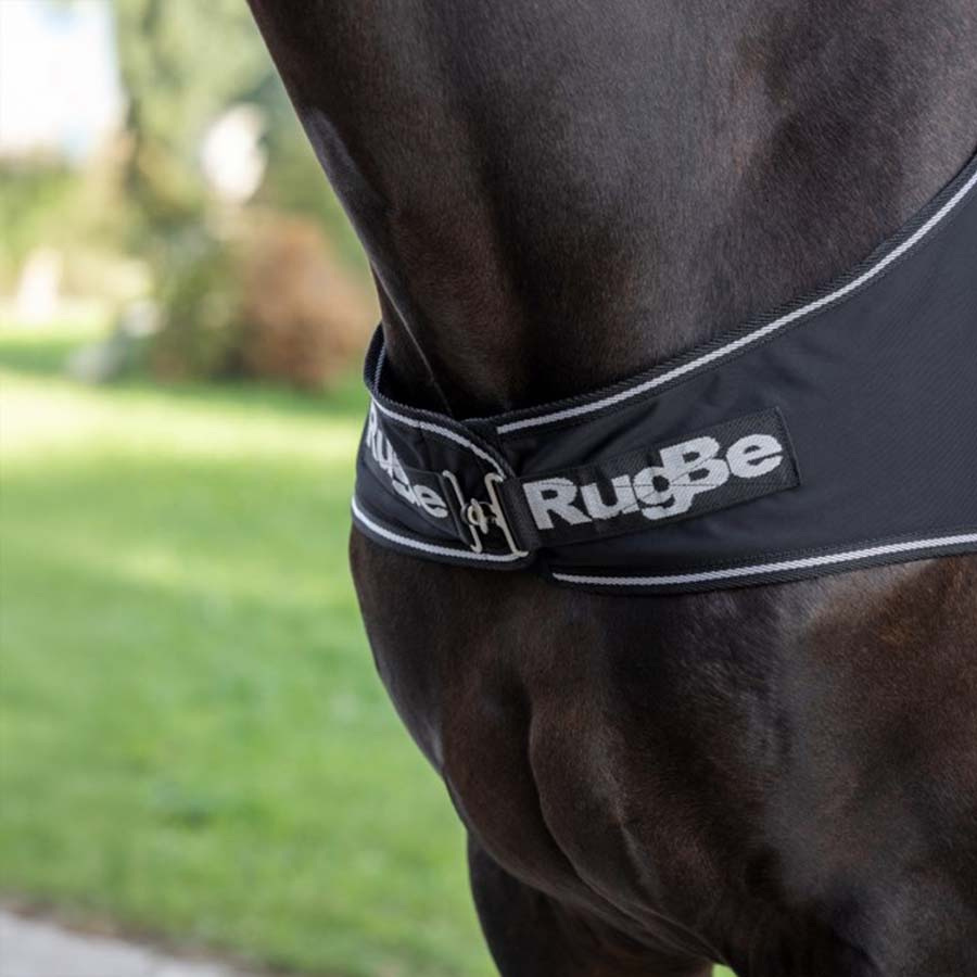 Skrittmaskinstäcke RugBe Svart
