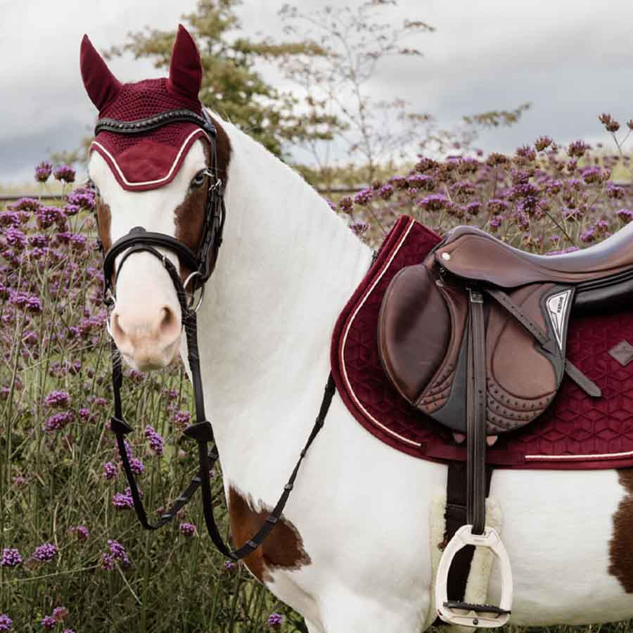 Huva Wellington Velvet Vinröd