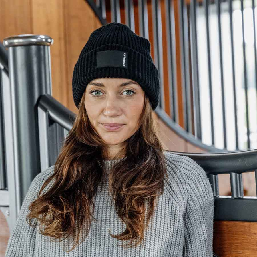 Mössa Beanie Rubber Logo Svart