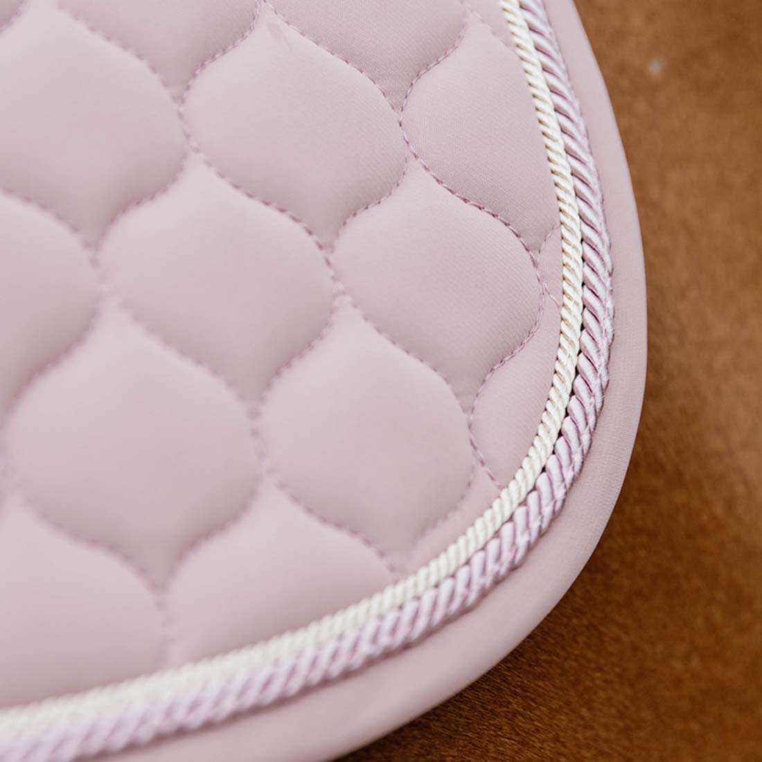 Schabrak Onion Quilt Rubber Logo Blekrosa