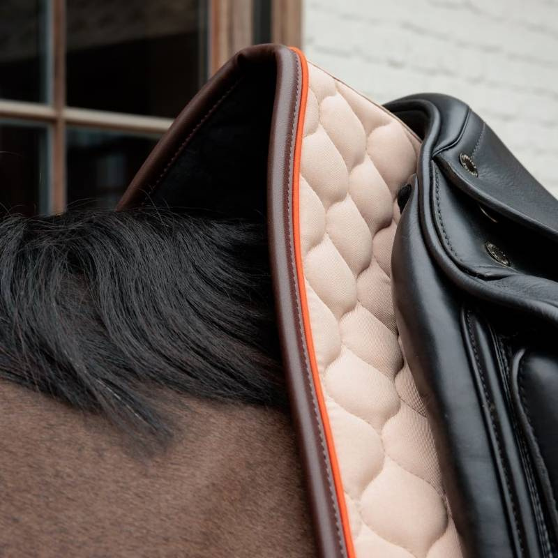 Dressyrschabrak Onion Quilt Leather Beige