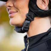 Ridhjälm MIPS Caracas Smooth Top Svart Ridhjälm MIPS Caracas Smooth Top Svart