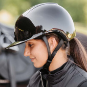 Ridhjälm MIPS Strixx Competition Wide Peak Glossy Svart Ridhjälm MIPS Strixx Competition Wide Peak Glossy Svart