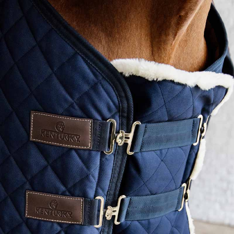 Bogbreddare Quilted with Vegan Sheepskin Marinblå