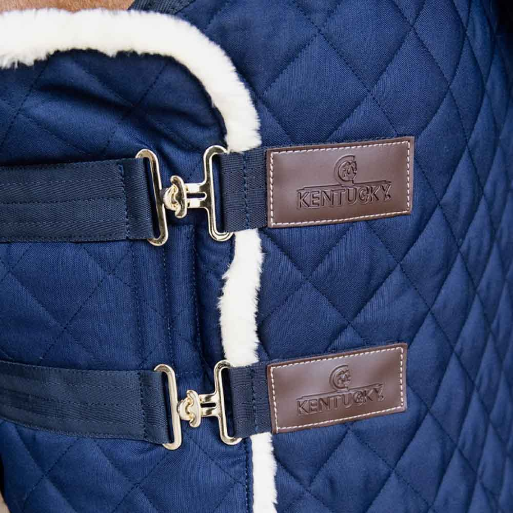 Bogbreddare Quilted with Vegan Sheepskin Marinblå