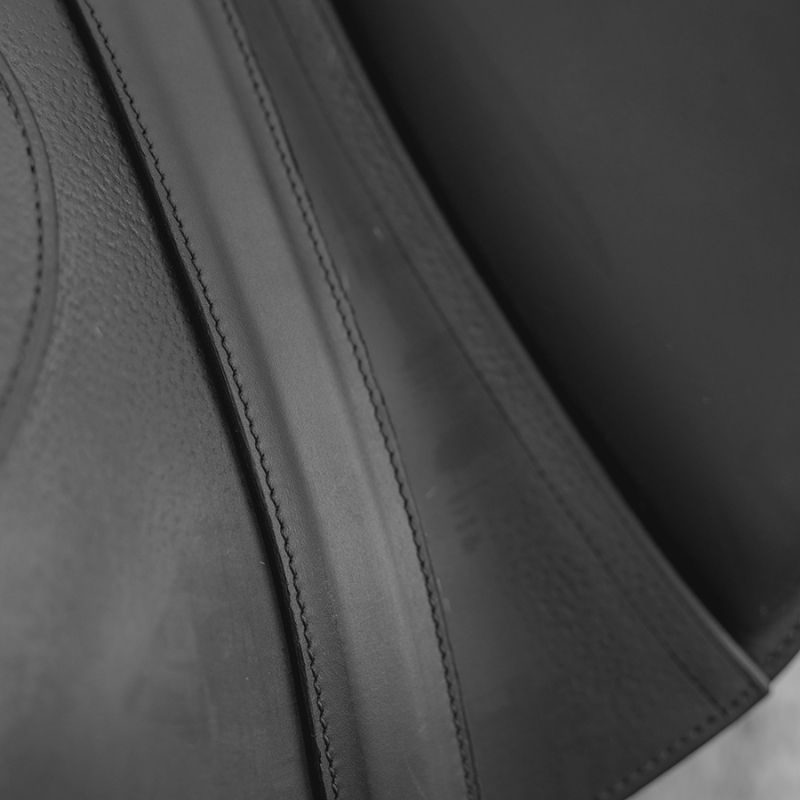 Stigläder HS Curved Svart