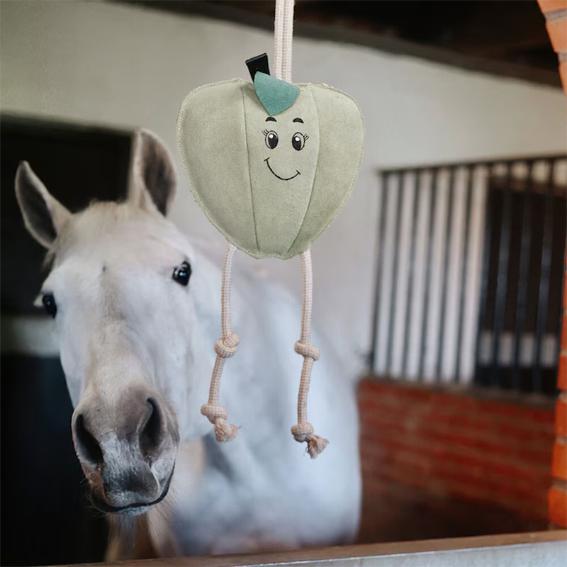 Hästleksak HS Äpple i Mocka Grön