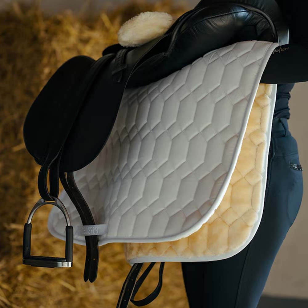 Dressyrschabrak HS Sheeplike Vit
