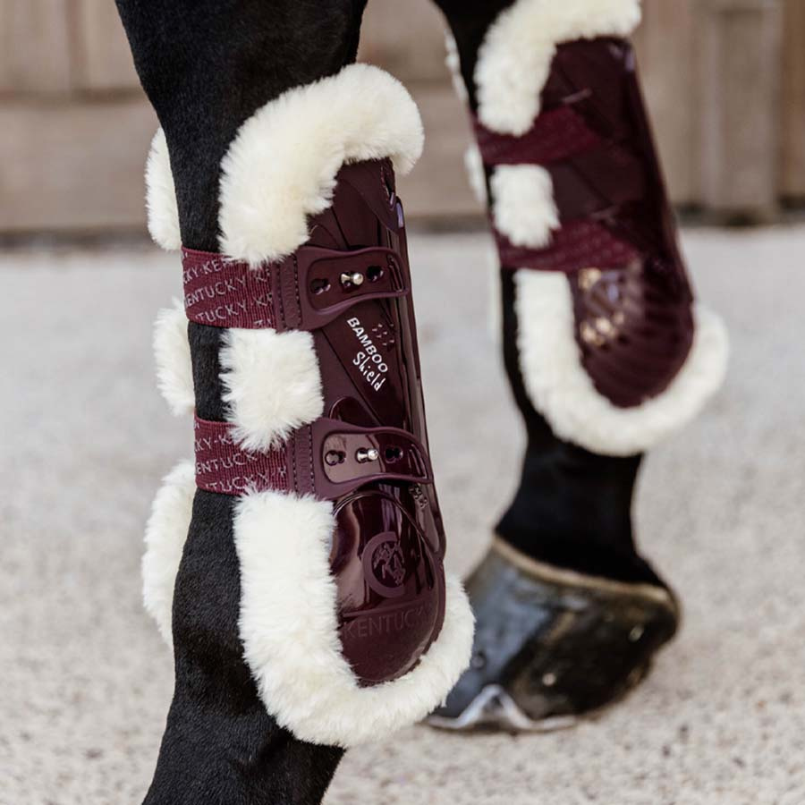 Senskydd Vegan Sheepskin Bamboo Elastic Vinröd