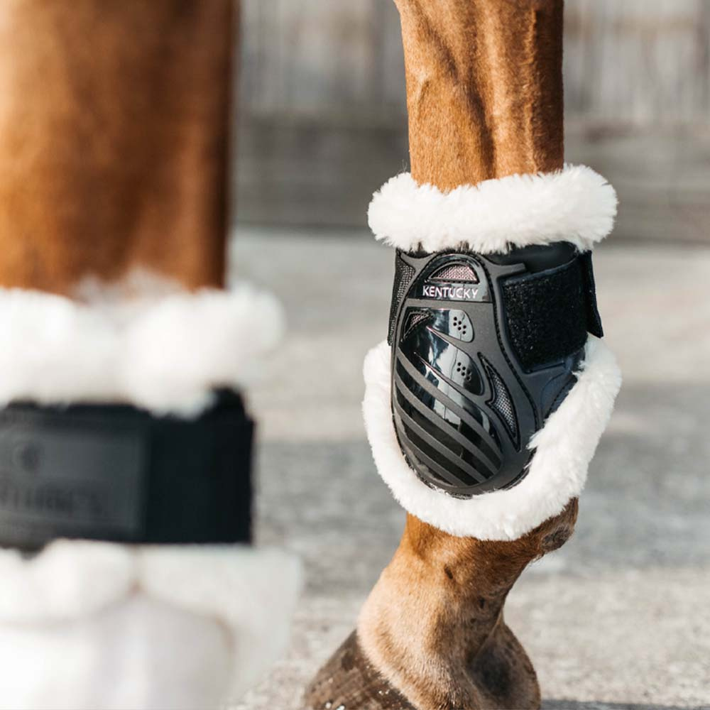 Unghästskydd Sheepskin Shield Svart