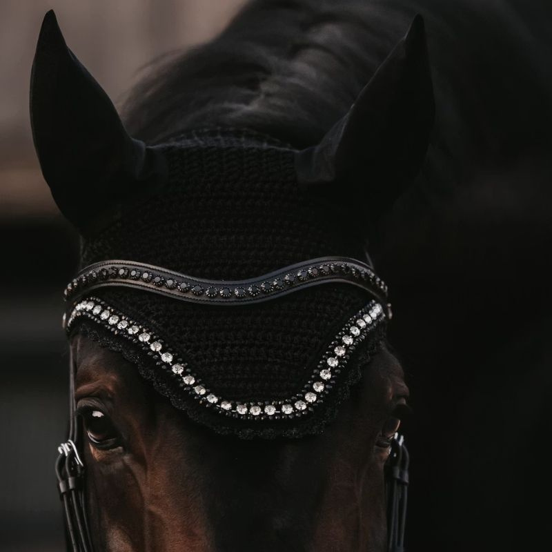 Pannband V-form Black Swarovski New English Collection Svart
