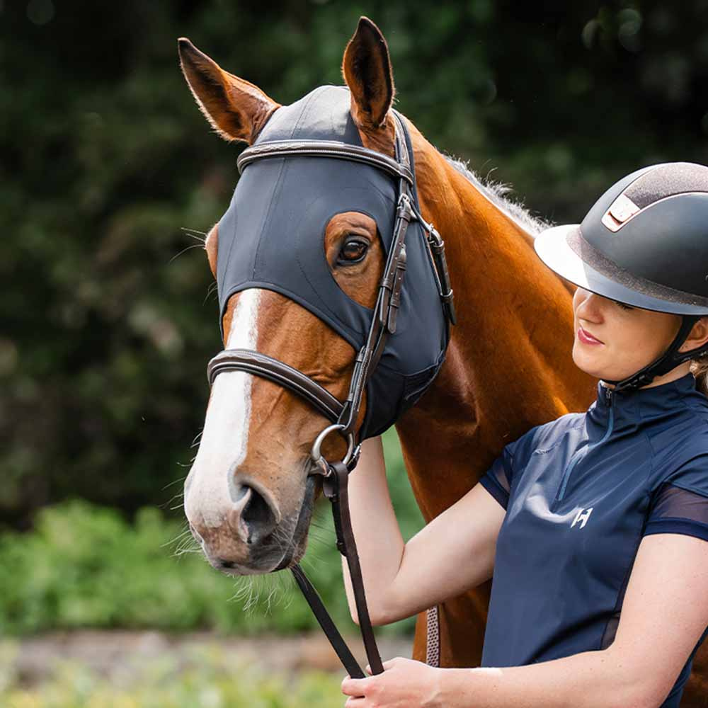 Stresshuva Ionic Svart